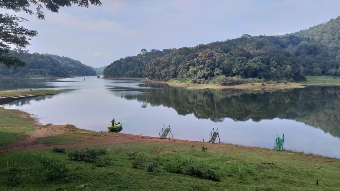 Aditi Thekkady Exteriör bild